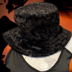 Vintage faux, fur buckethat